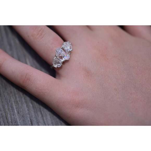 Unique Engagement Ring, alternative Diamond Ring raw stone ring Annivers… - Picture 1 of 3